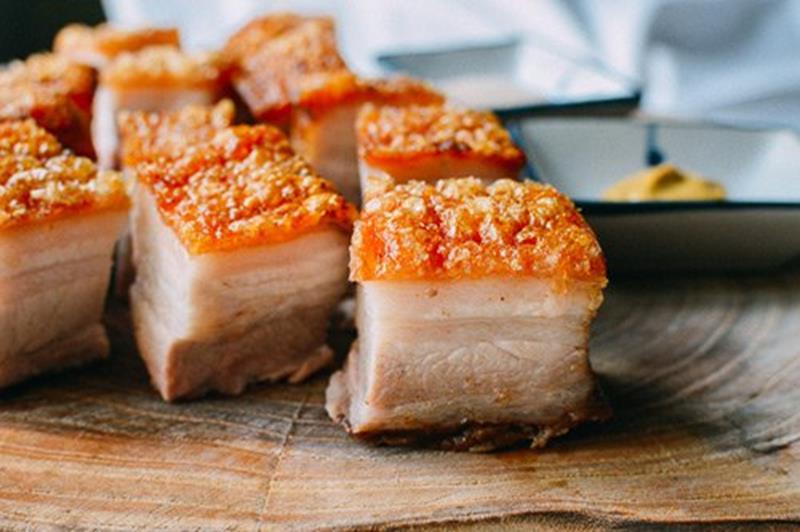 Cách làm thịt Heo quay ngon chuẩn như ngoài hàng