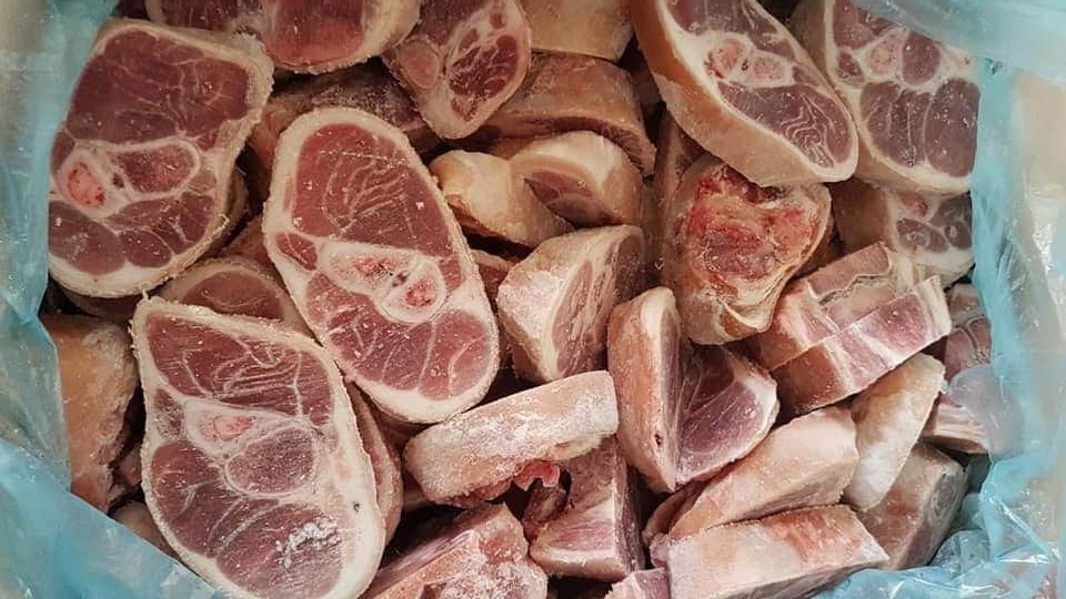 Tồn đọng 100.000 tấn thịt đông lạnh