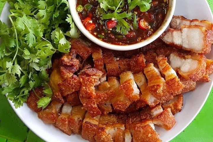 Cách làm thịt ba chỉ chiên giòn kiểu Thái ngon khó cưỡng